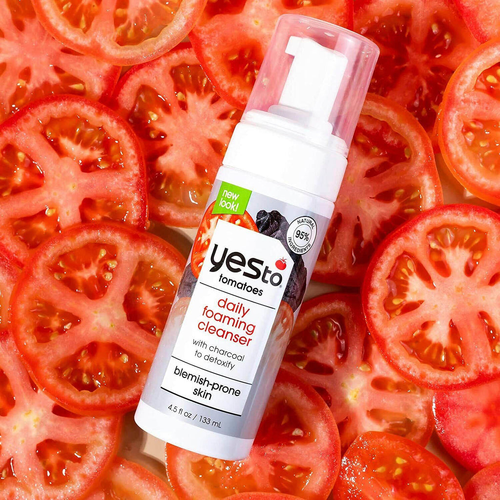 Yes To Tomatoes Detoxifying Charcoal Daily Foaming Cleanser 4.5oz/ 133ml - ikatehouse
