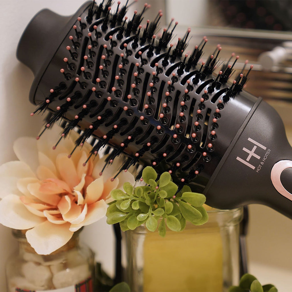 Hot & Hotter One Step Hair Styler and Dryer 4 In 1 Design - ikatehouse